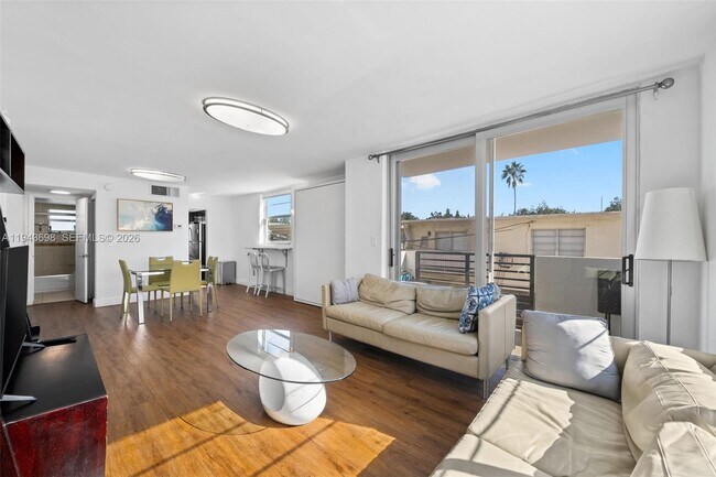 Building Photo - 631 Jefferson Ave