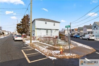 Building Photo - 1 Stanton St