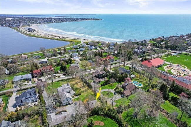 Foto del edificio - 397 Gibbs Ave