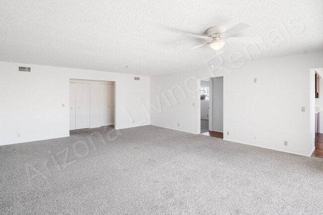 Foto del edificio - 3431 Truckee Dr