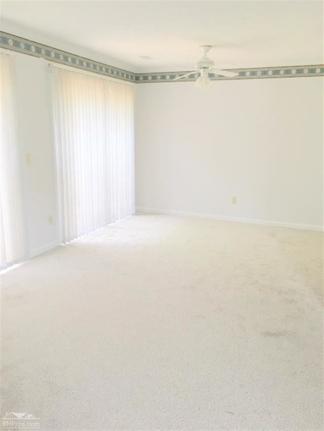 Foto del edificio - 407 Oak Harbor Trail