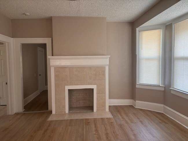 Building Photo - 617 Ivy St