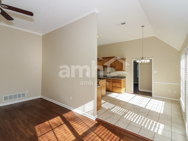 Foto del edificio - 95 Sweet Leaf Ln