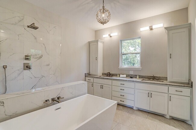 Foto del edificio - 4418 Charleston St