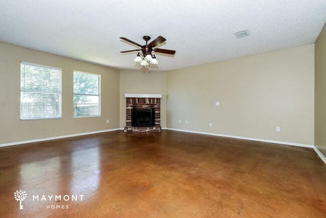 Foto del edificio - 1506 Hickory Creek Ln