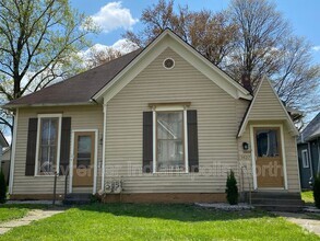 Building Photo - 1427 Wayne St