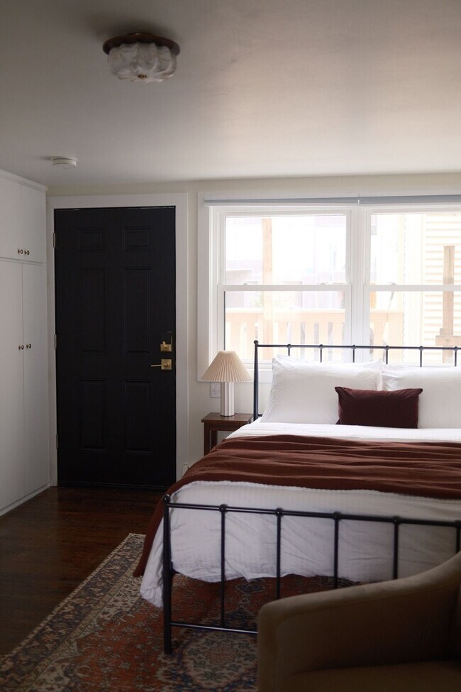 Building Photo - 179 W Wilson St