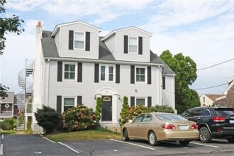 Building Photo - 249 Tuckerman Ave