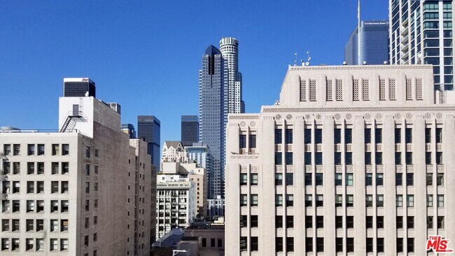 Foto del edificio - 460 S Spring St