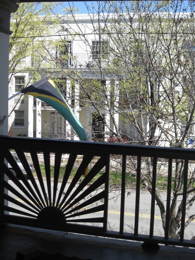 Foto del edificio - 3001 W Grace St