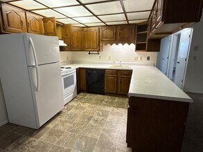 Building Photo - 304 4th Ave E