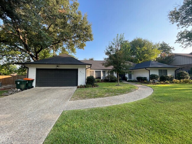 Foto del edificio - Updated Home Near Rice Elementary!