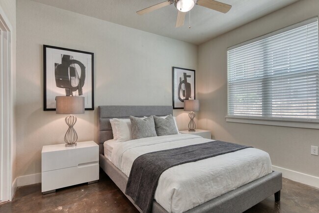 Foto del edificio - 6007 Grissom Rd