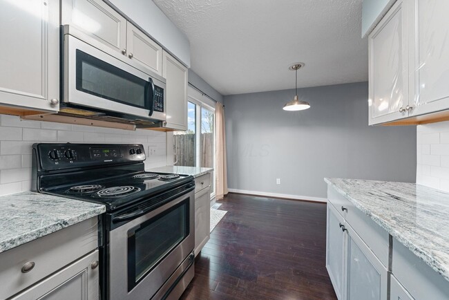 Foto del edificio - 444 Edinburgh Rd