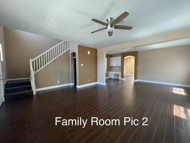 Foto del edificio - 1354 Gianna Ln