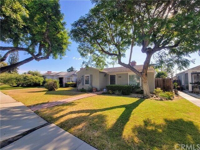 Primary Photo - 3938 Gardenia Ave