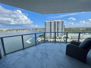 Building Photo - 17301 Biscayne Blvd