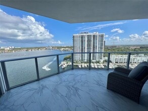 Building Photo - 17301 Biscayne Blvd