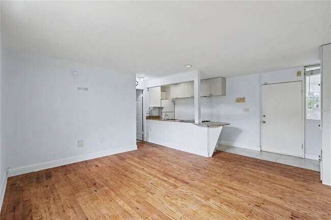 Foto del edificio - 1301 S Howard Ave