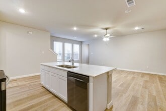 Building Photo - 4110 Tobin Dr