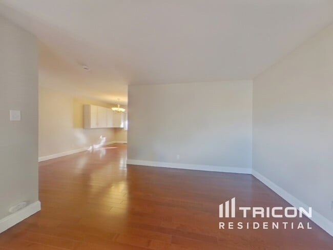 Building Photo - 3134 S Richfield St