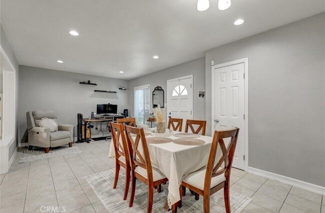 Foto del edificio - 10337 Garfield Ave