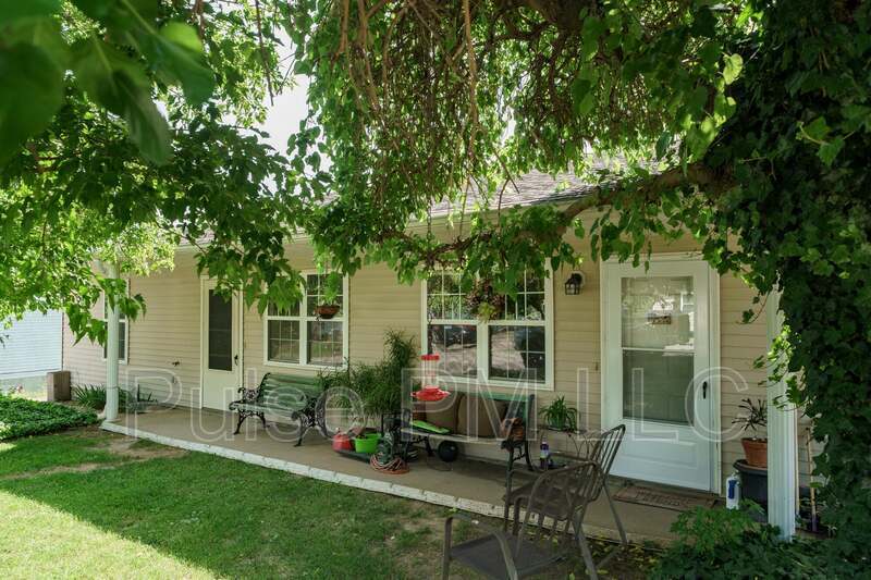 48 Ellen Kay Dr, Dry Ridge, KY 41035 Condo for Rent in Dry Ridge, KY