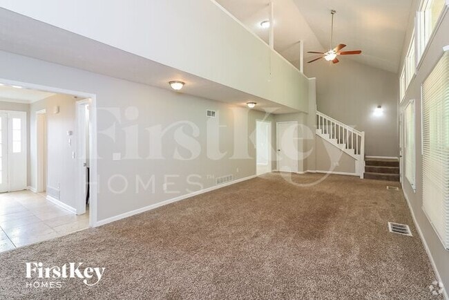 Building Photo - 3975 Sandy Plains Rd