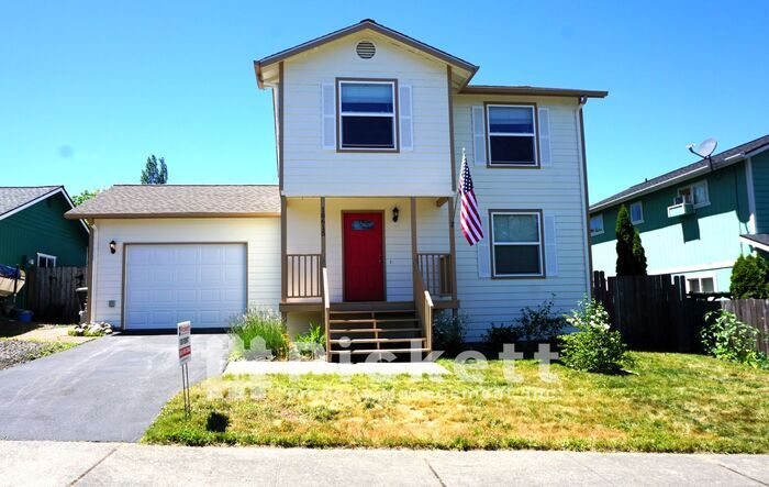 Primary Photo - 3 Bedroom House Close to NK Schools