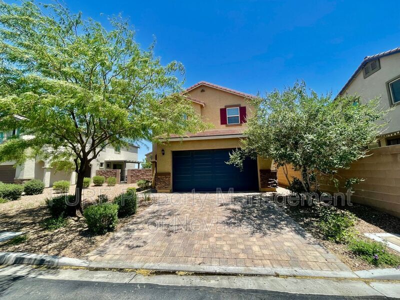 Foto principal - 9212 Black Diamond St