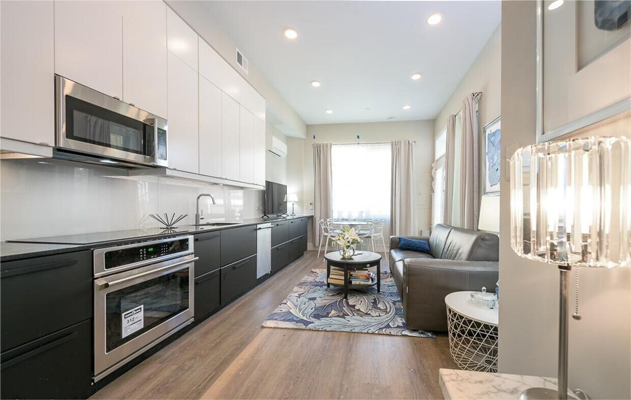 Foto principal - 1521 Corcoran St NW