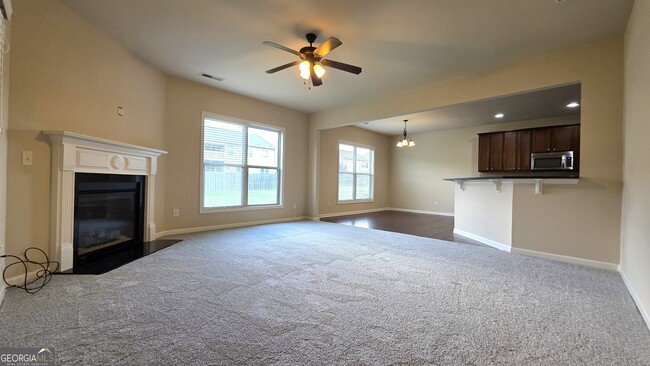 Foto del edificio - 5240 Brierstone Dr