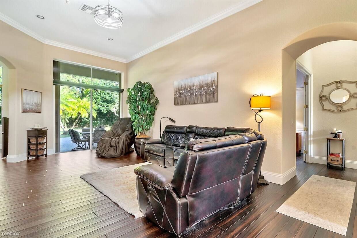 Primary Photo - 5 br, 3 bath House - 10456 Cypress Lakes P...