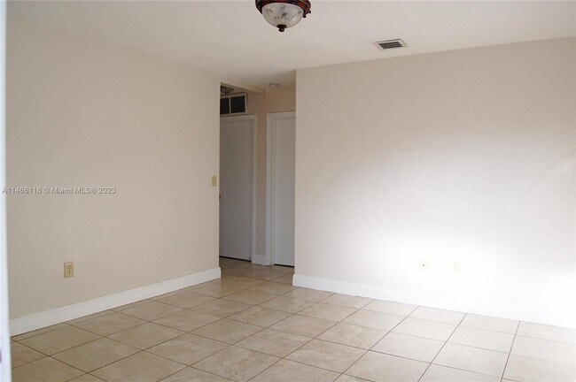 Foto del edificio - 1842 NW 22nd Pl