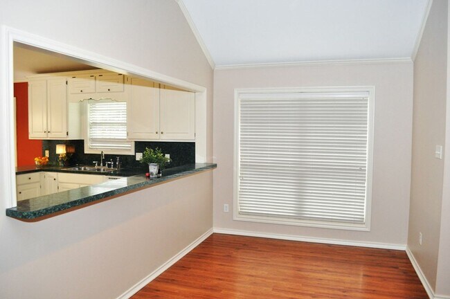 Foto del edificio - 3 Bed 2 bath Ashcreek Circle