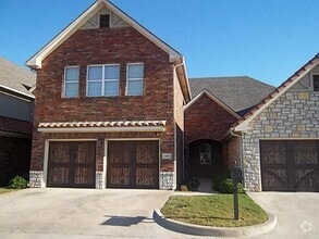 Building Photo - 1207 Stanton Ct
