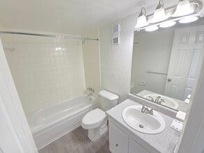 1 Bed/1 Bath Lg-Bathroom, 2nd Floor - Marina Vista