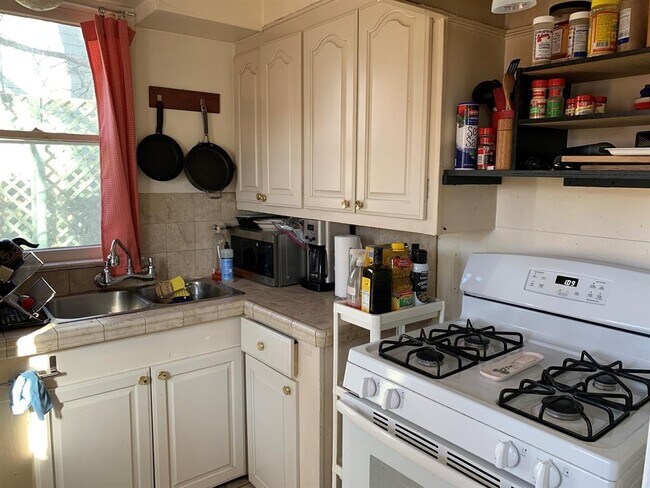 Foto del edificio - 3208 Duval St