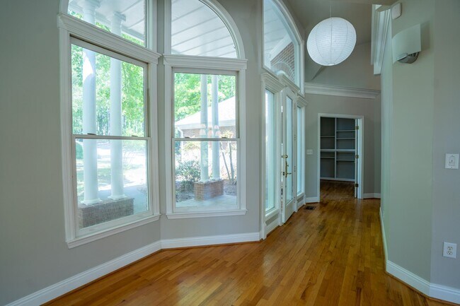 Building Photo - 149 Cedar Cove Dr