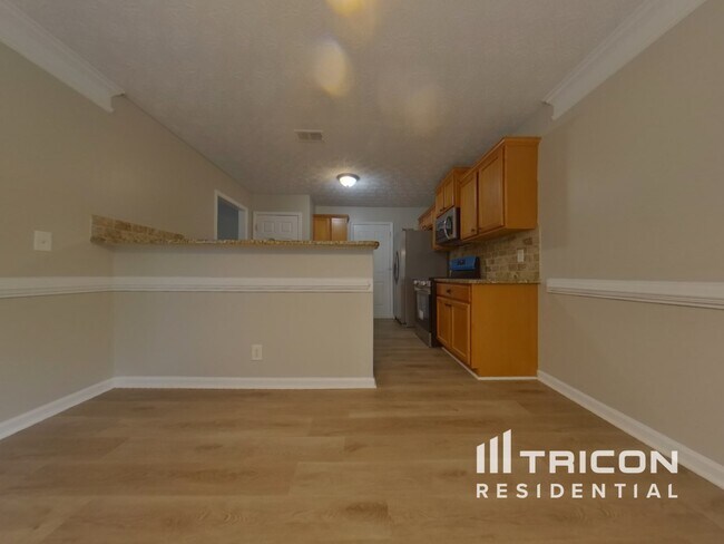 Building Photo - 207 Arbor Creek Dr