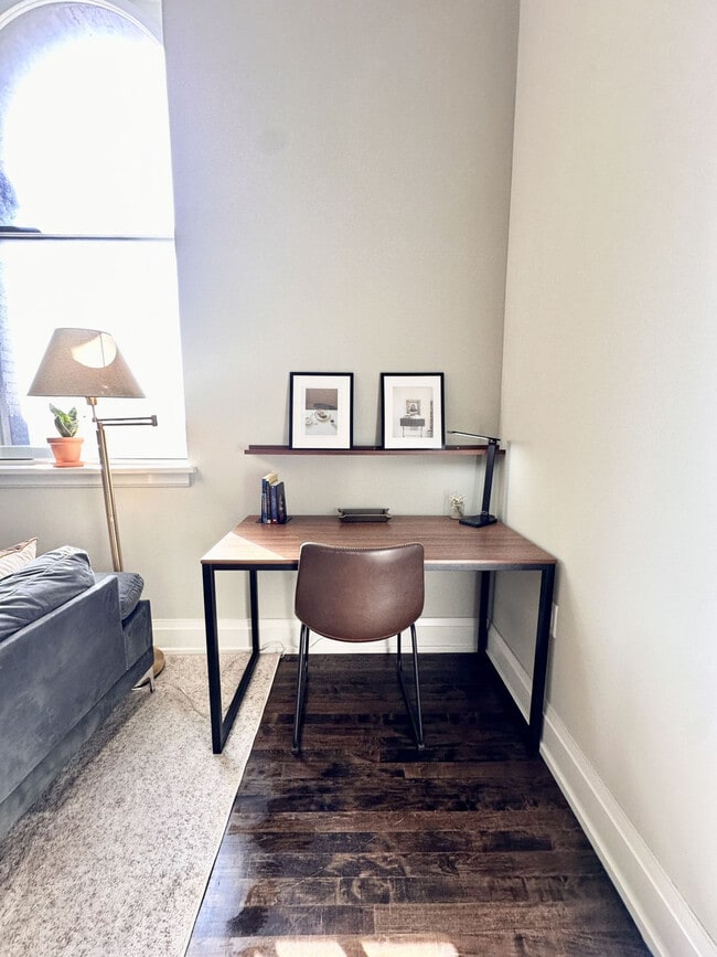 Building Photo - 225 E Michigan St