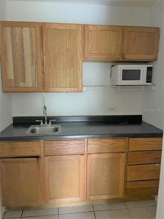 Building Photo - 7900 S Orange Blossom Trail