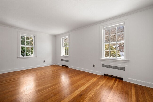 Foto del edificio - 159 Payson Rd