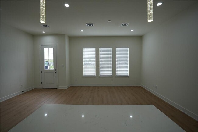 Building Photo - 3831 Goodhope St