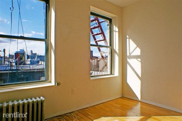 Primary Photo - 140 Eldridge St