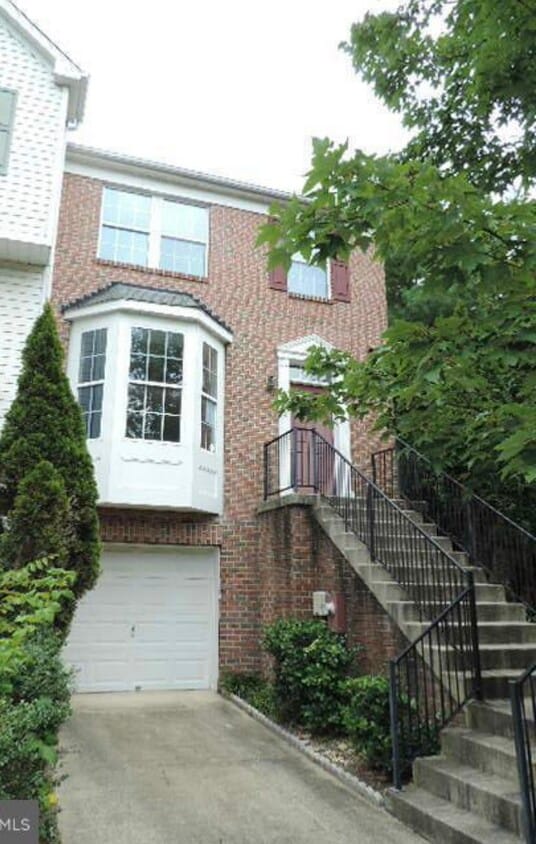 Primary Photo - 9324 Owings Choice Ct