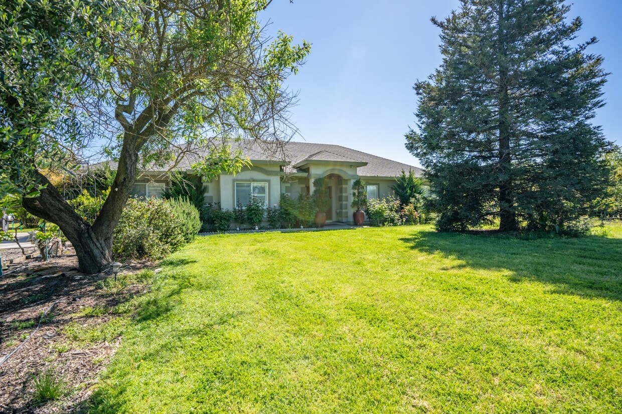 8430 N Winton Way, Winton, CA 95388 House Rental in Winton, CA