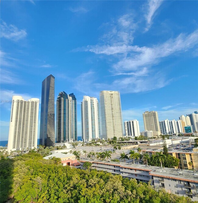 Foto del edificio - 230 174th St