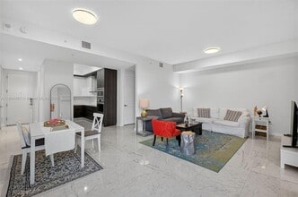 Building Photo - 301 Altara Ave