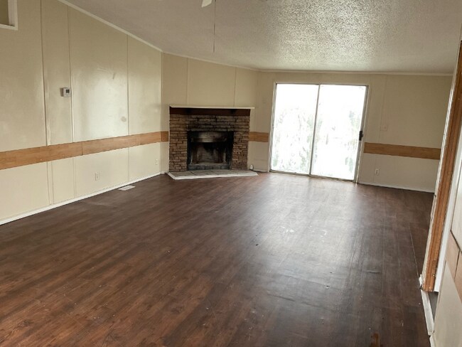 Building Photo - 155 Bedrock Trail Rd